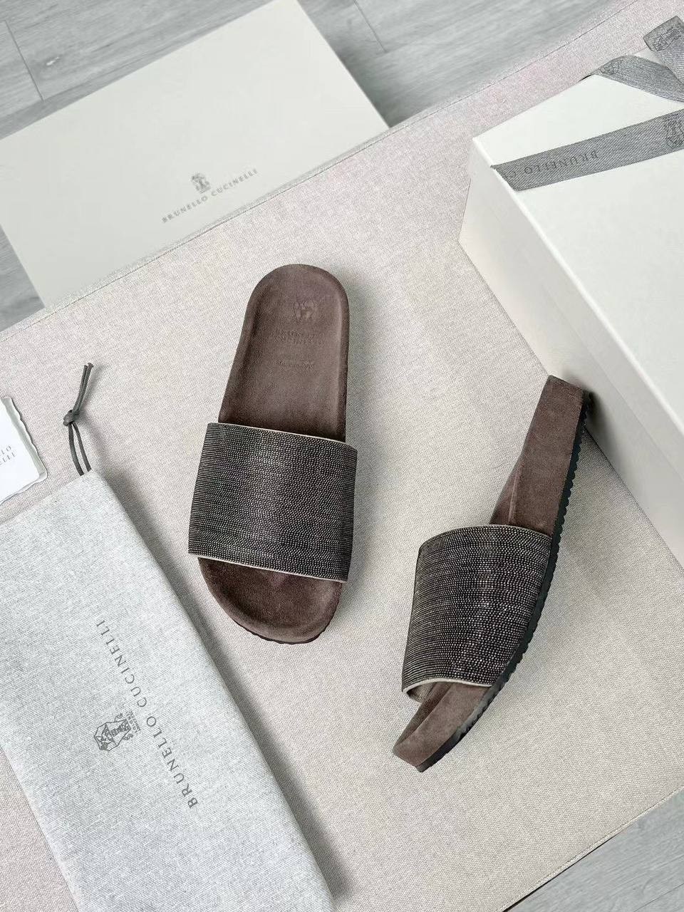 шлепанцы brunello cucinelli,,женские шлепанцы,замшевые шлепанцы brunello cucinelli,мюли brunello cucinelli