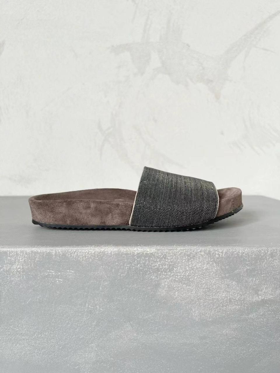 шлепанцы brunello cucinelli,,женские шлепанцы,замшевые шлепанцы brunello cucinelli,мюли brunello cucinelli