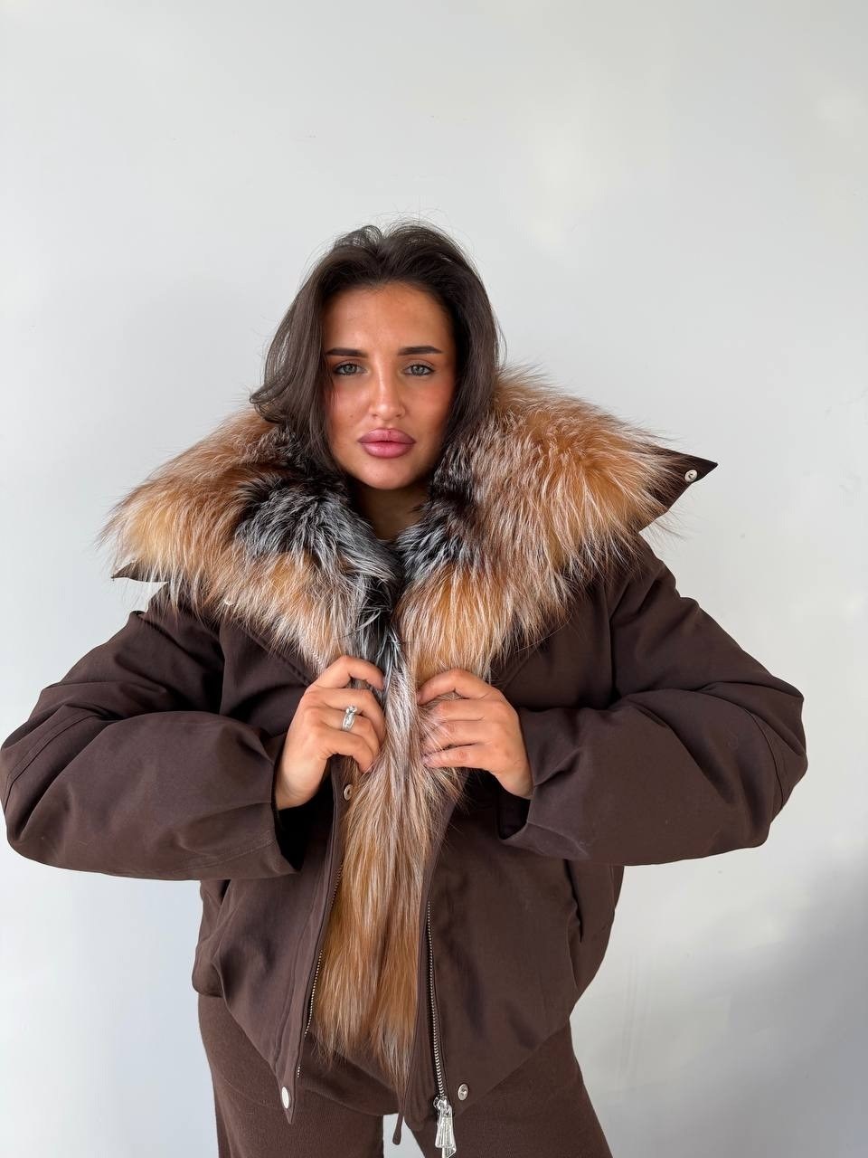 пуховики с натуральным мехом,стильные пуховики,зимние куртки,зимняя куртка с натуральным мехом,пуховик с мехом