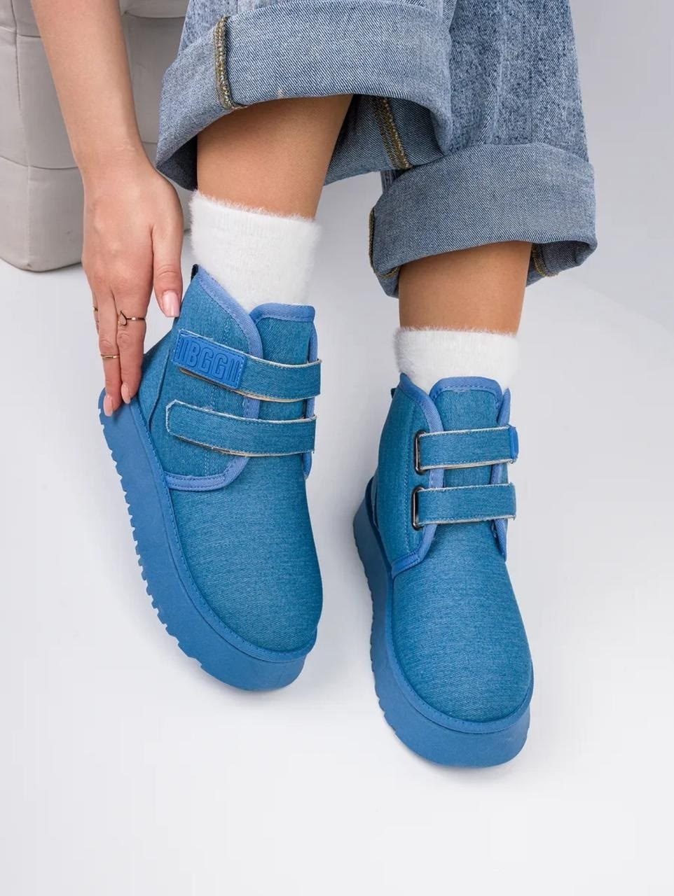 женские угги,,зимняя  женская,модные угги,угги женские зимние