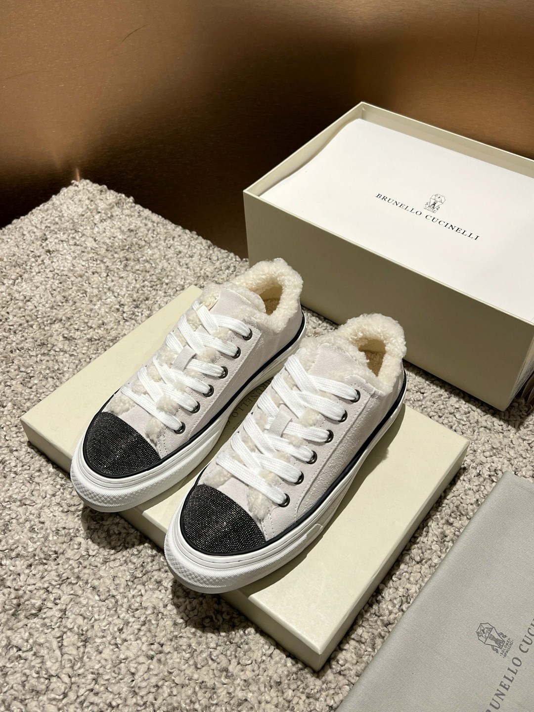 ,кеды диор,кеды с мехом,кеды женски,dior кроссовки