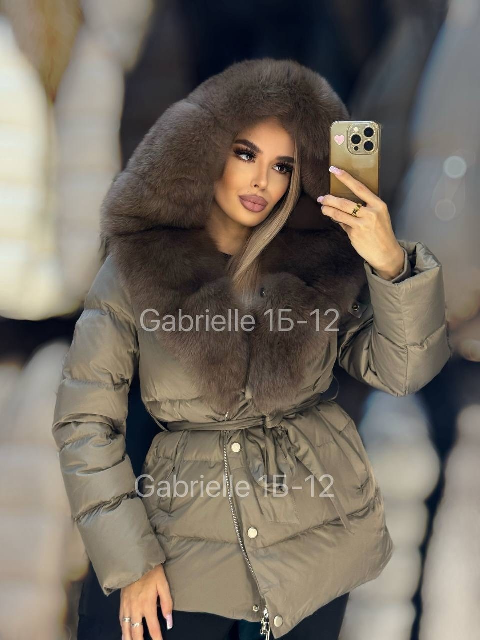 пуховики с натуральным мехом,стильные пуховики,пуховик с мехом,зимние куртки,куртка пуховик с натуральным мехом