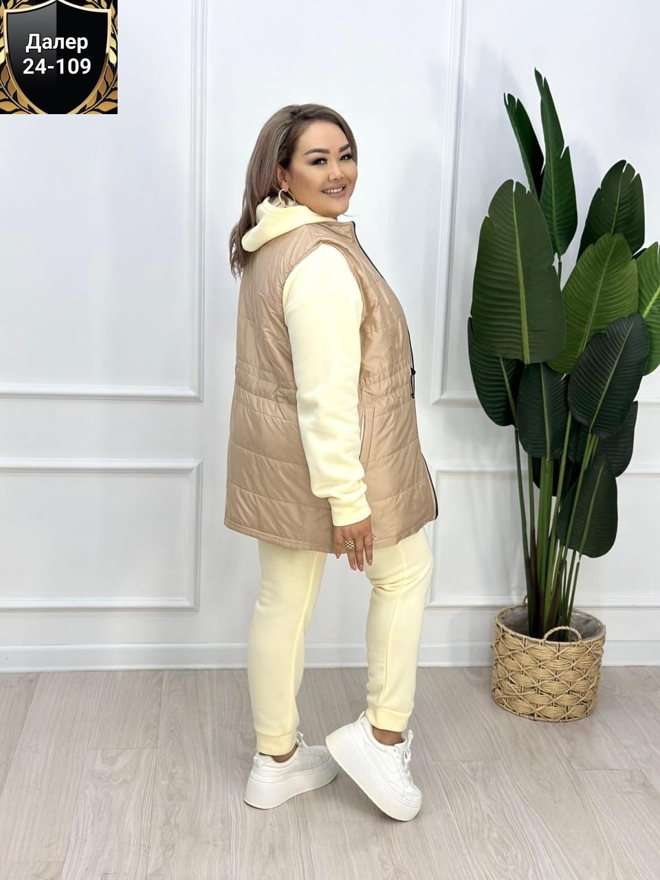 костюм женский тройка,спортивные костюмы женские,утепленный костюм,женские костюмы,костюмы спортивные