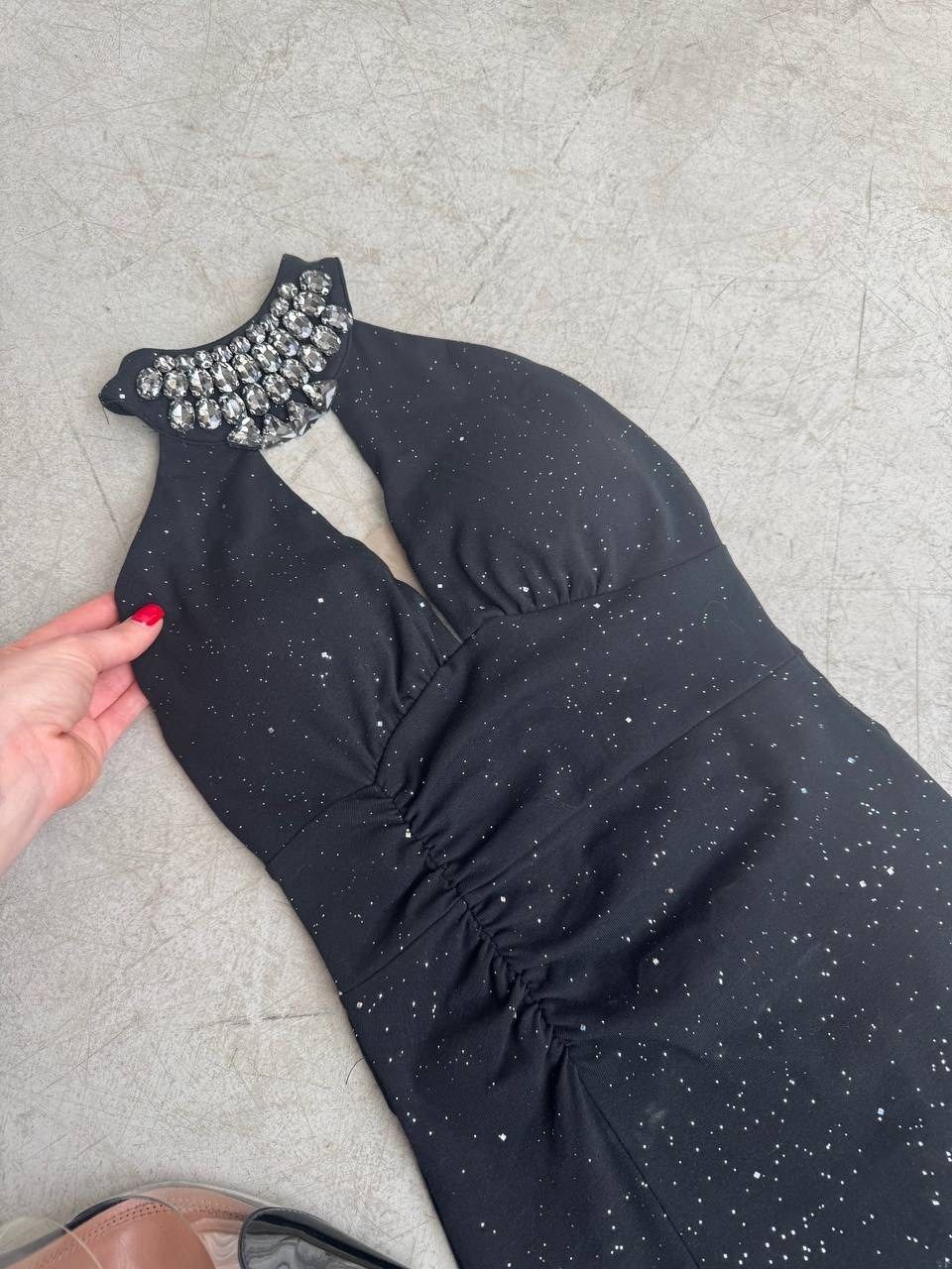 вечернее платье с пайетками,платье с пайетками,черное платье с пайетками,вечернее платье блестящее,женское вечернее платье с блестками