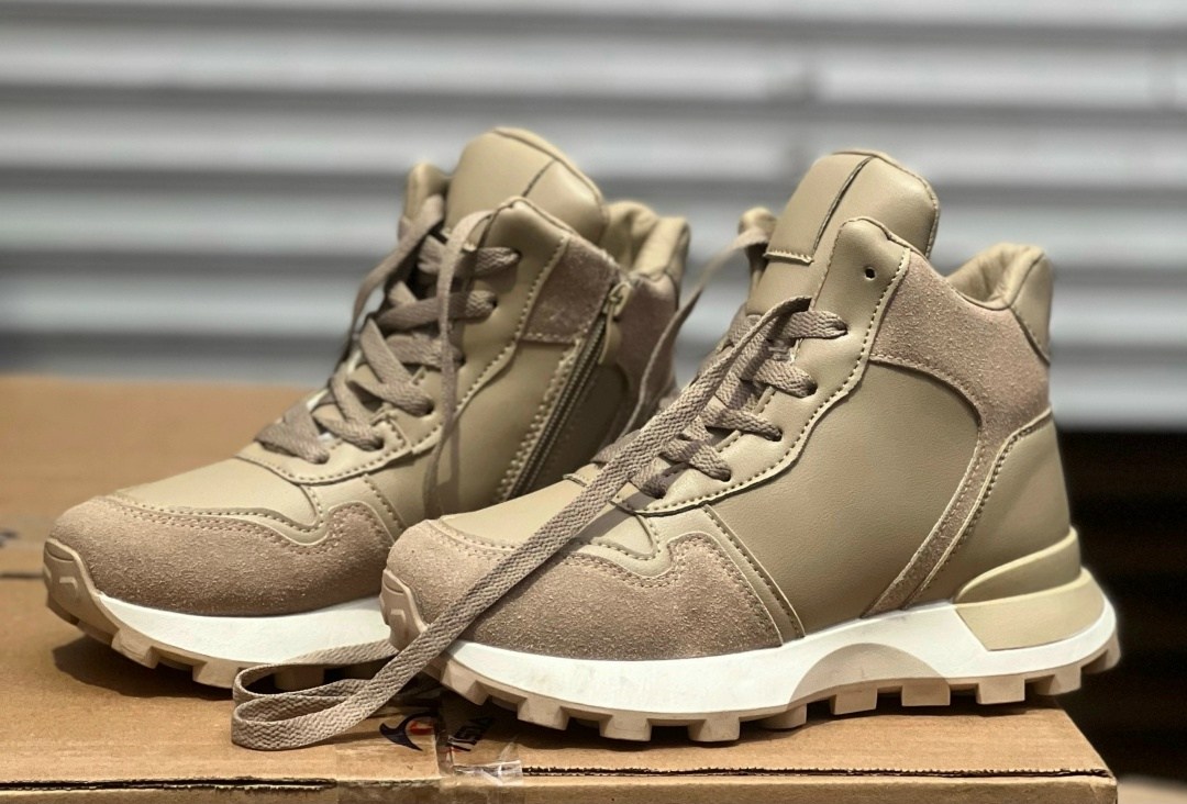 ,кроссовки женскиe, женская,теплые кроссовки,бежевые кроссовки