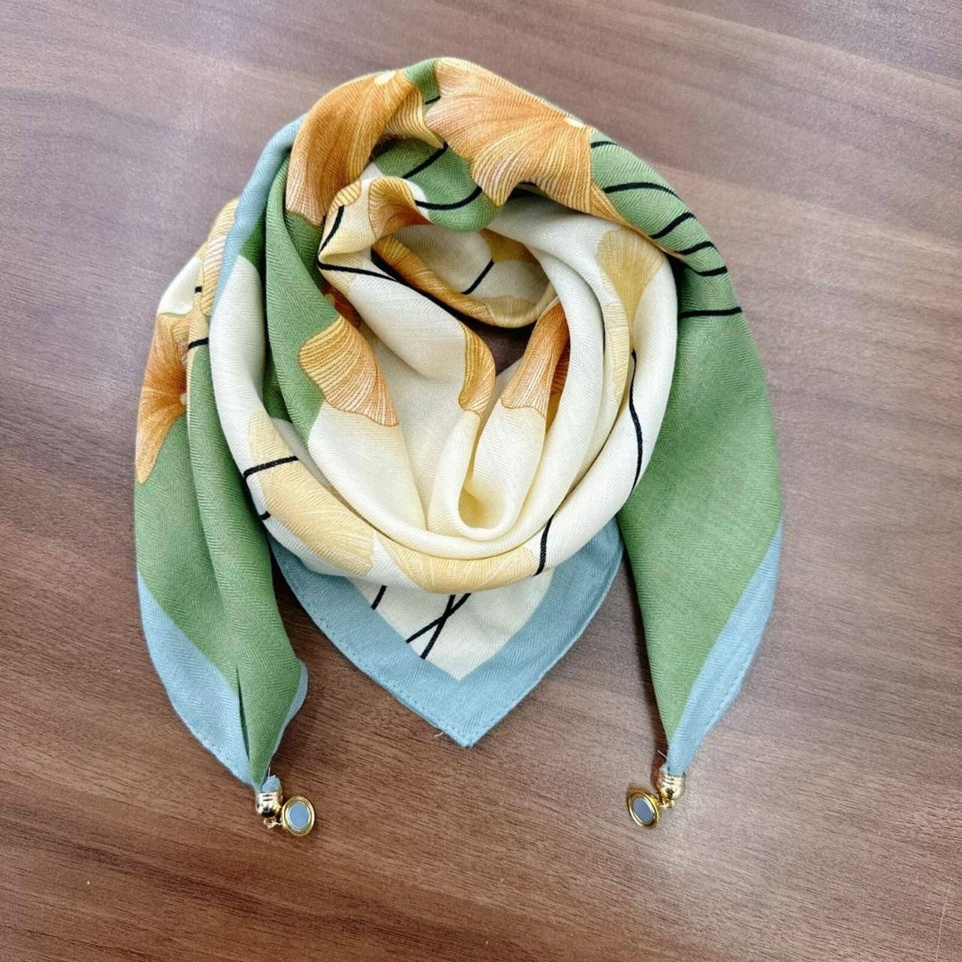 шелковый шарф,шелковые платки,женский шелковый шарф с принтом,шарфы и платки,шарф женские