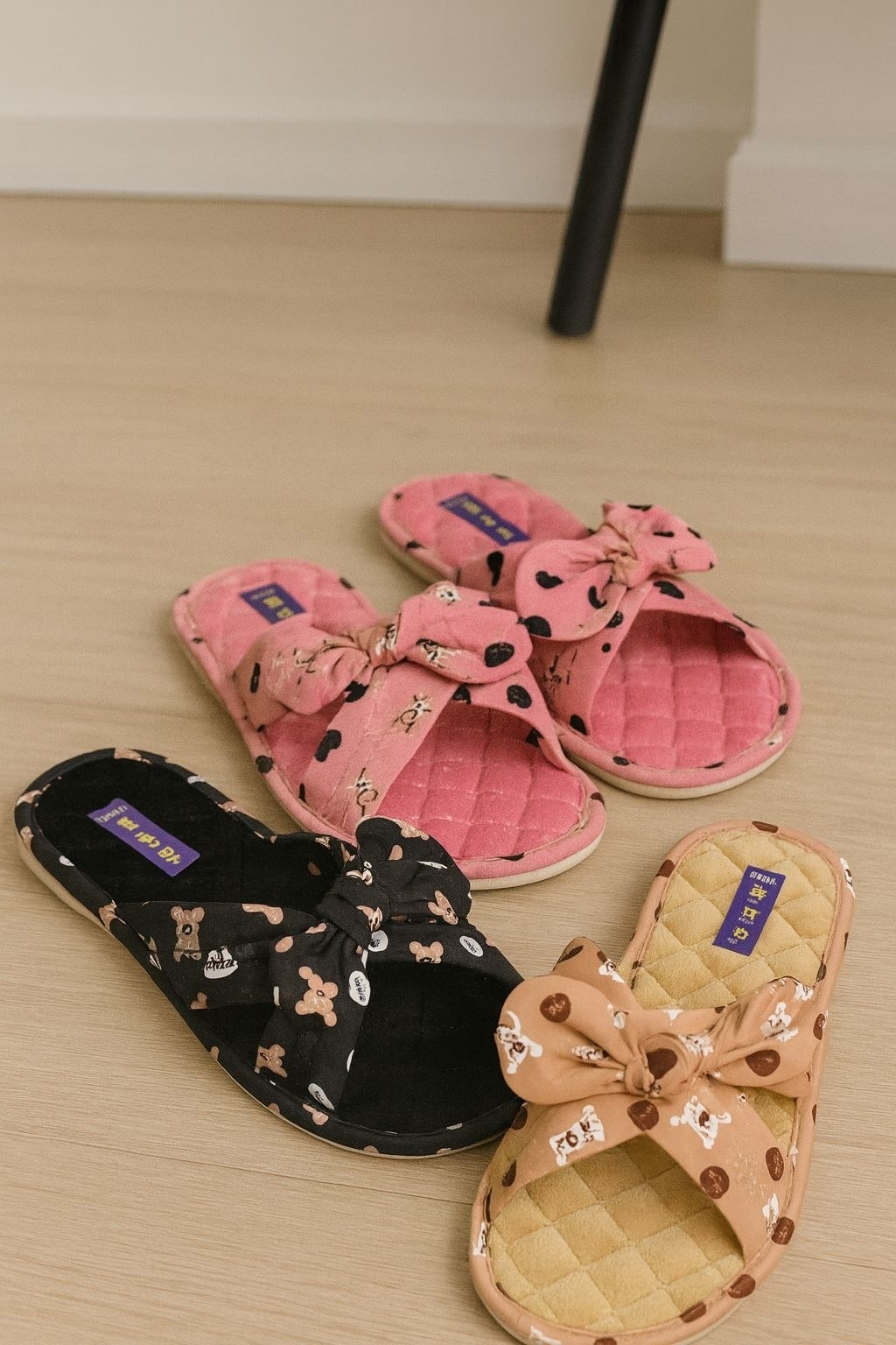 ,женские шлепанцы,модные тапочки,шлепанцы с бантами,милые тапочки