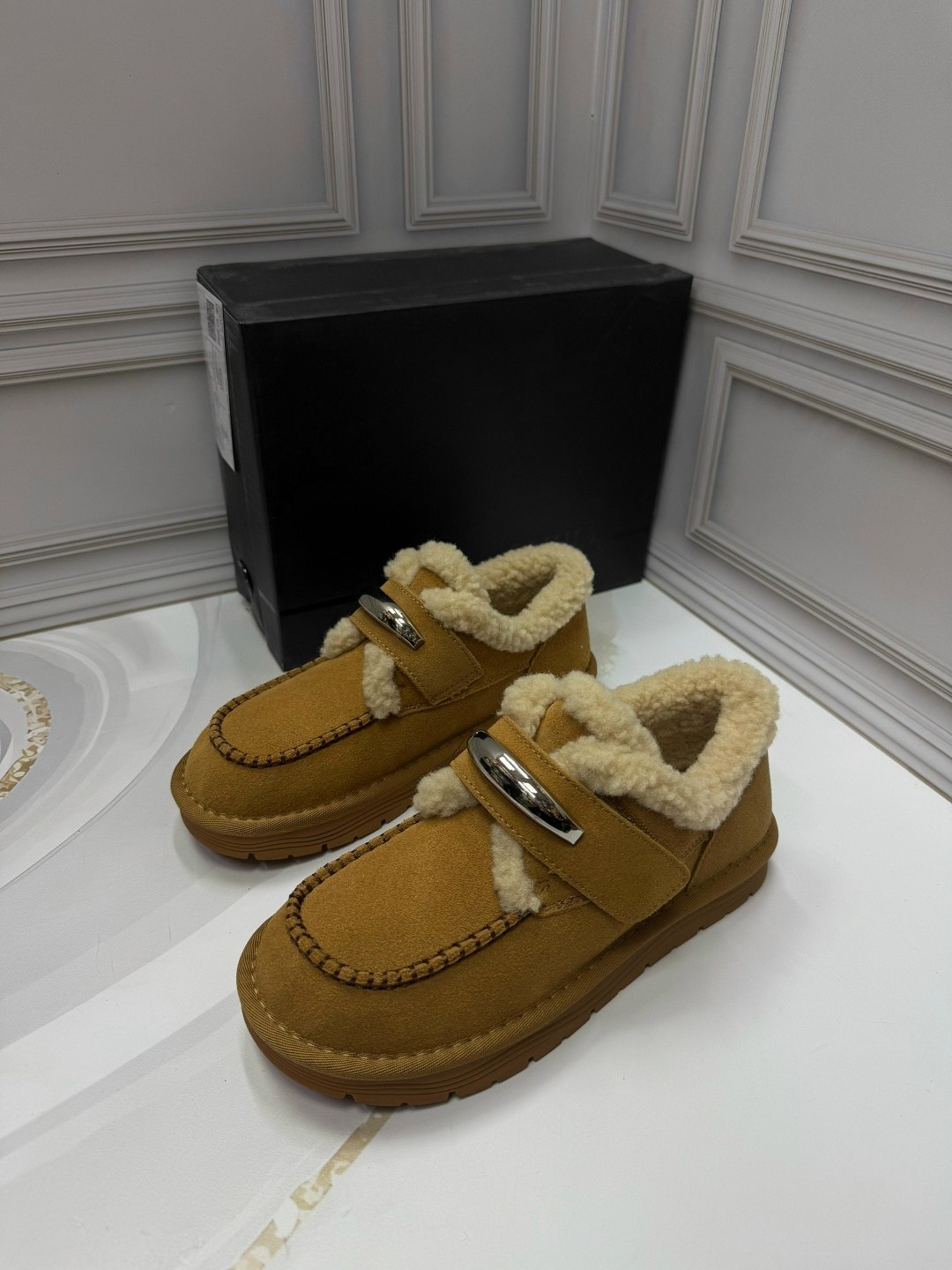 ,зимние кроссовки,зимняя женская ,женская ,кроссовки женские зимние