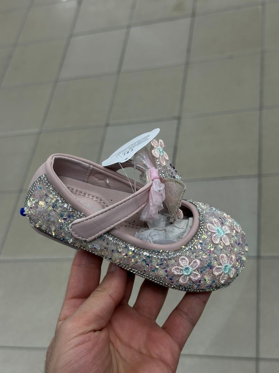,туфли нарядные для девочки,детские туфли для девочек,детские туфли,хрустальные туфли для девочки