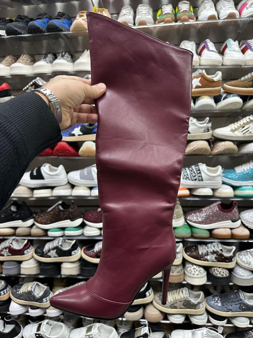 женские сапоги,,высокие сапоги,сапоги модные,бордовые сапоги