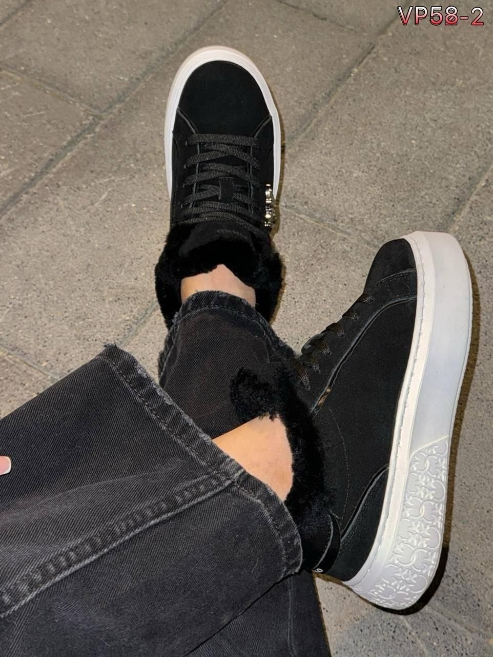 ,кеды женски,зимние кеды женские луи виттон,кроссовки кеды,кеды на меху