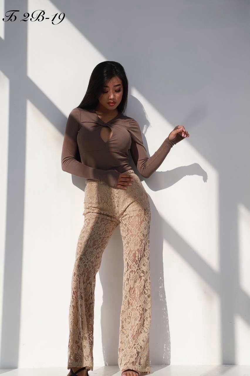 брюки с кружевом,кружевные брюки,брюки прозрачные с кружевом гипюровые,брюки прозрачные из ажурного кружева,брюки кружевные прозрачные