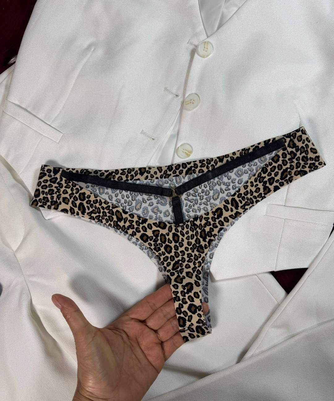 трусики стринги бесшовные женские.,стринги женские сексуальные,женские трусики стринги белые,нижнее белье женские стринги,бесшовные стринги женские