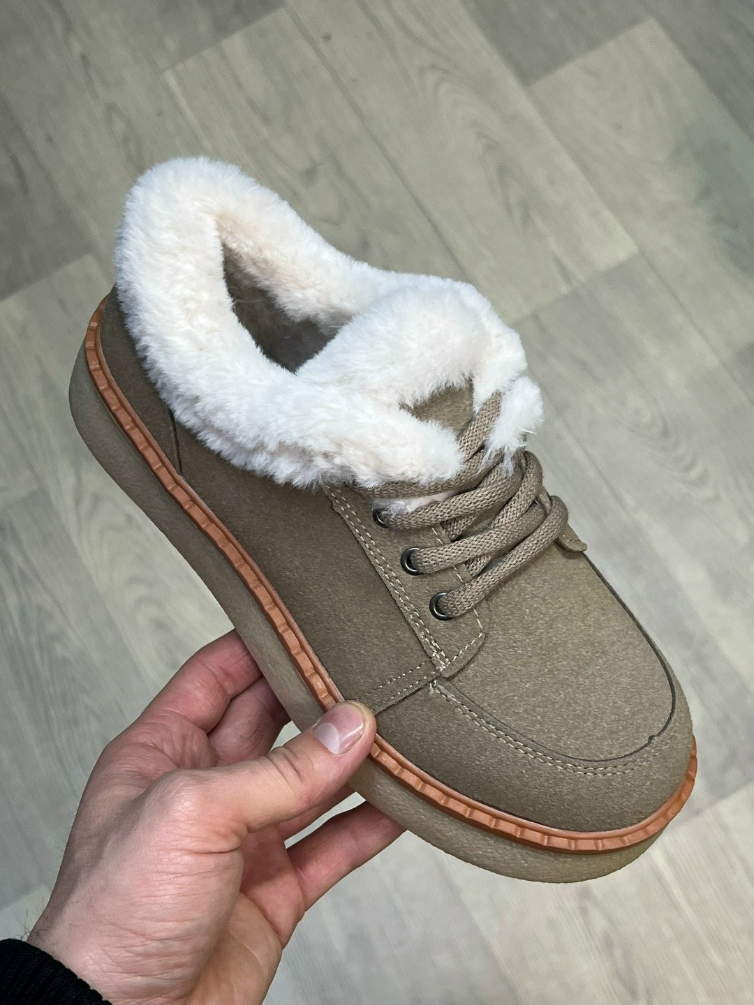 ,женская ,ботинки зимние женские,кроссовки женскиe,зимние женские кроссовки