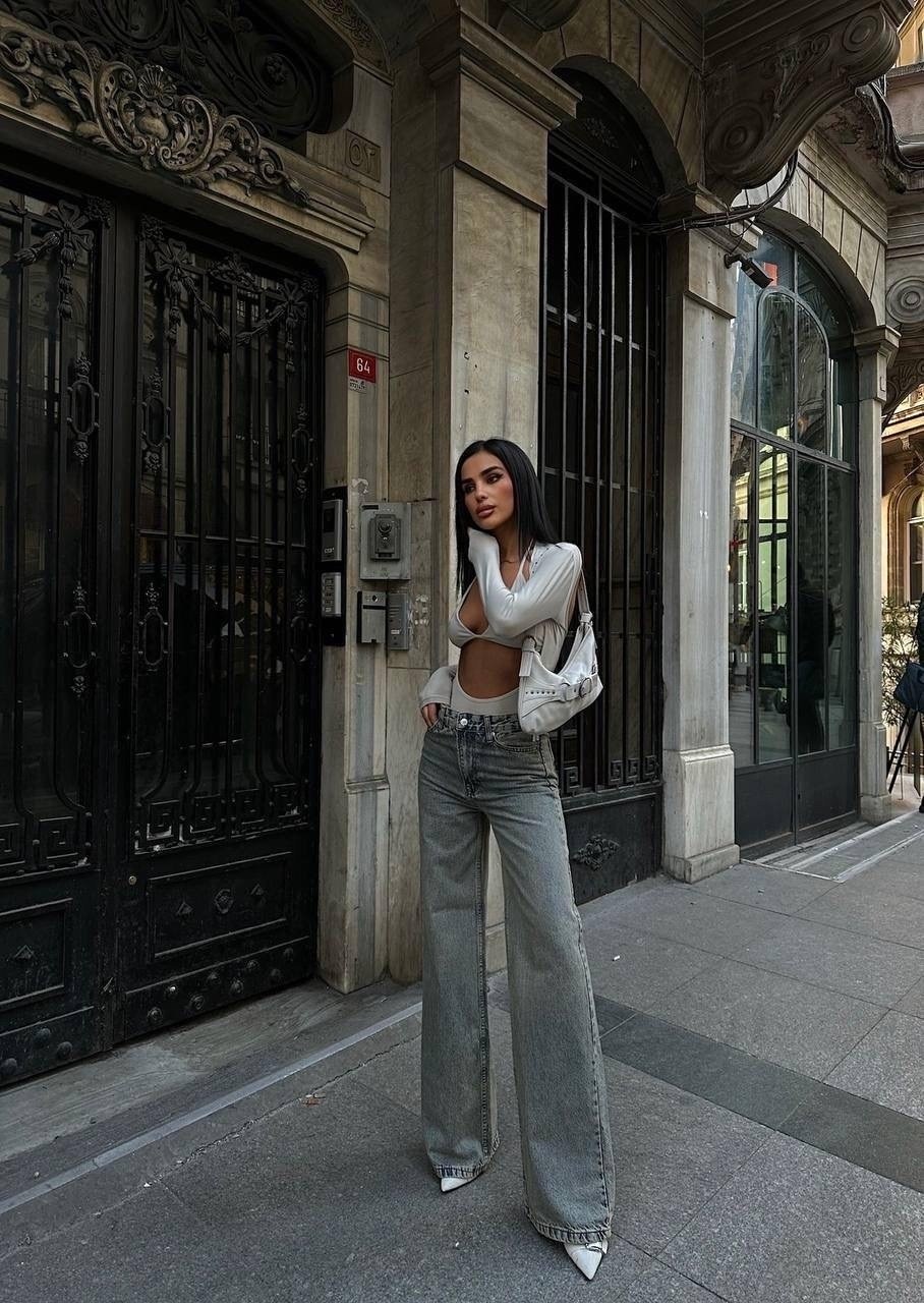 стильные джинсы,модные джинсы,джинсы широкие женские,джинсы широкие,джинсах