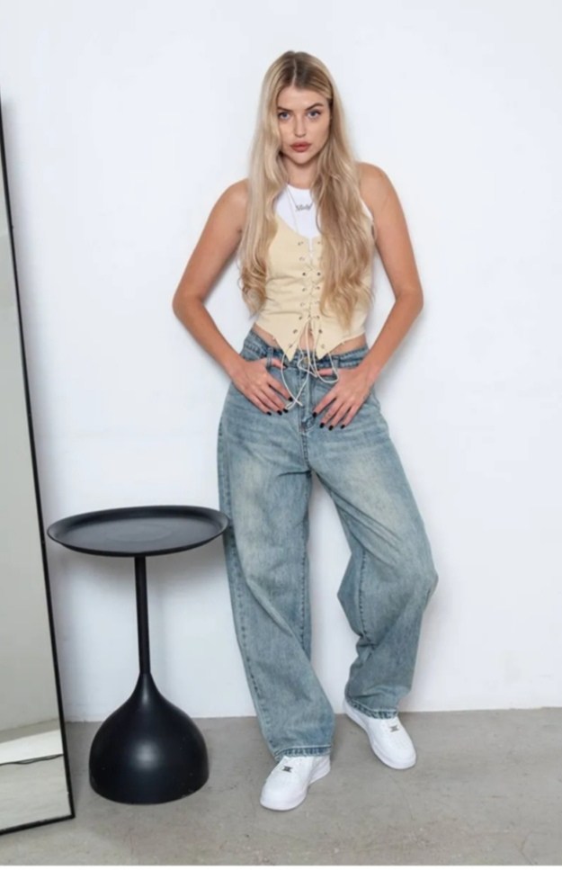 модные джинсы,джинсы широкие,женские джинсы,мода стиль