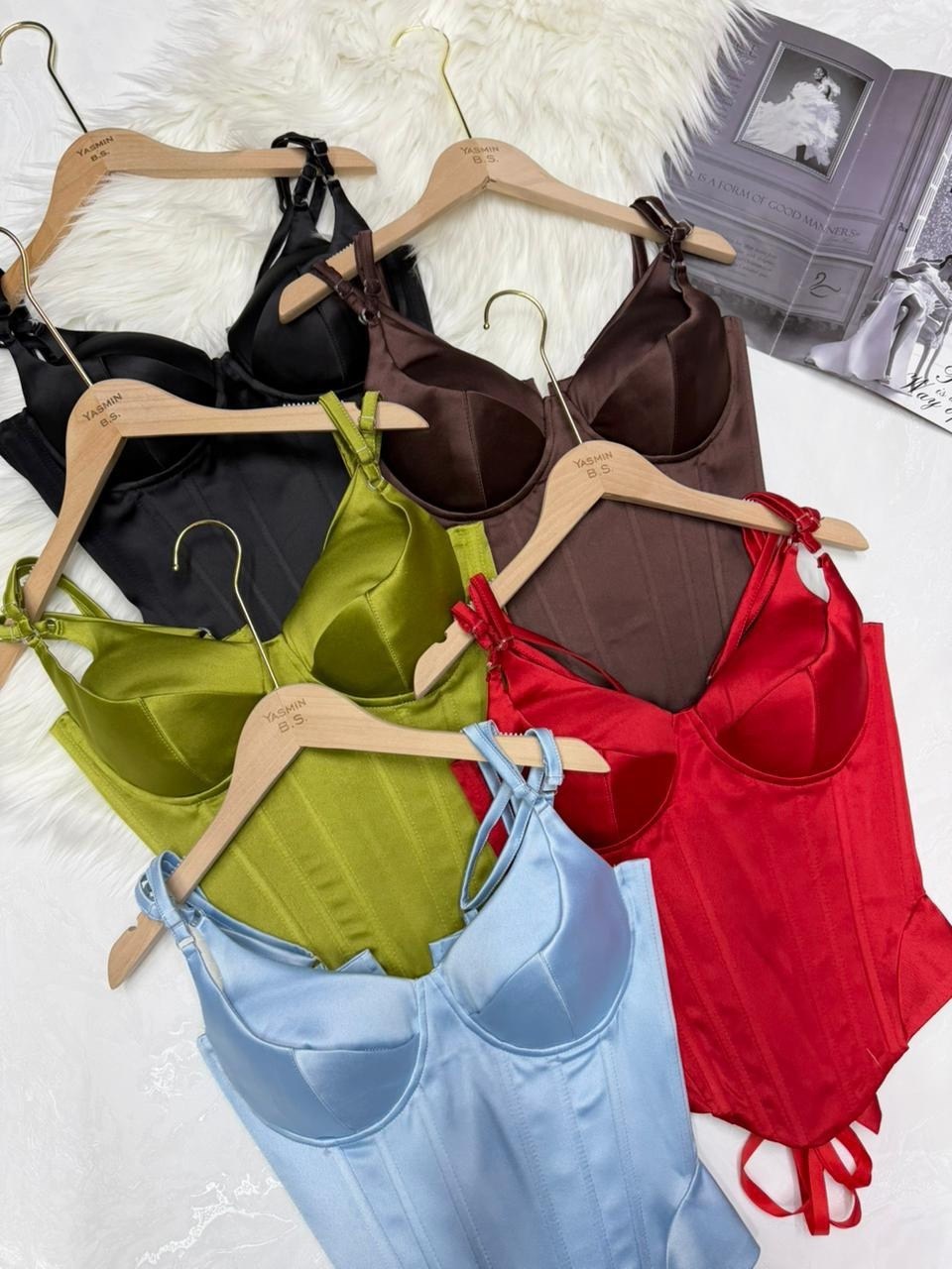 стильные наряды,стильные женские костюмы,мода стиль,костюмы женские