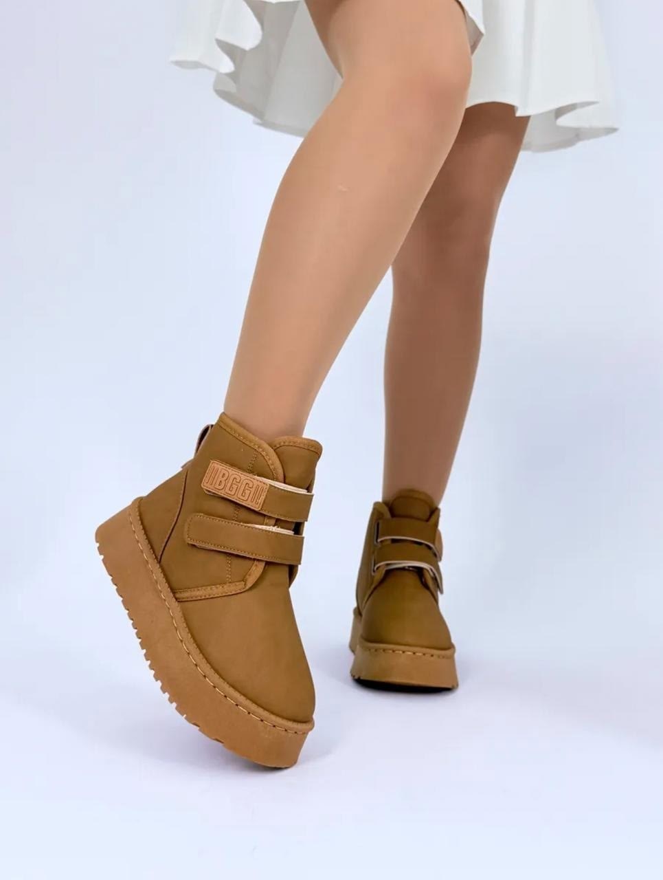 женские угги,,зимняя  женская,модные угги,угги женские зимние