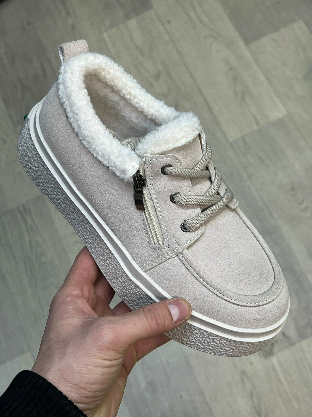 ,женская ,ботинки зимние женские,кроссовки женскиe,зимние женские кроссовки