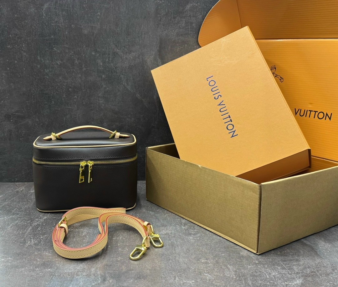 louis vuitton косметичка louis vuitton,косметичка louis vuitton из натуральной кожи,louis vuitton косметичка,сумка косметичка louis vuitton,женская сумка louis vuitton