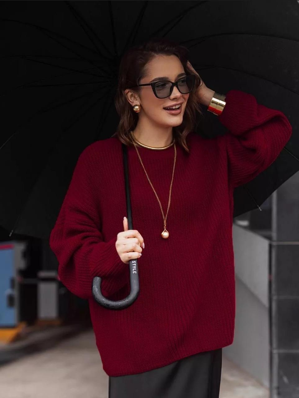 вязаный свитер оверсайз,свитер оверсайз вязаный удлиненный,свитер оверсайз длинный вязаный,бордовый свитер,свитер оверсайз удлиненный