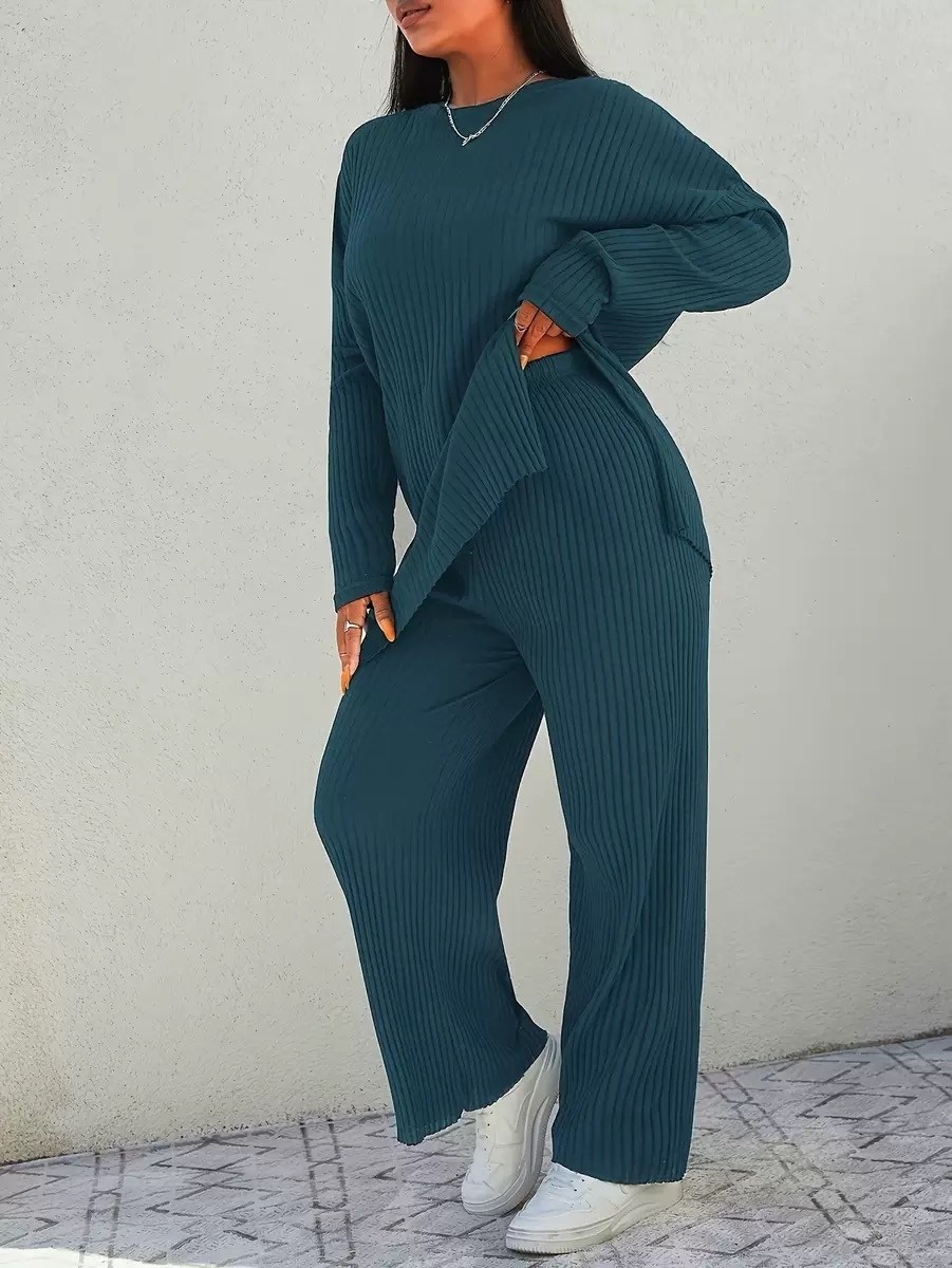 трикотажные костюмы,трикотажный брючный костюм лапша,костюм лапша с брюками,костюм лапша женский,костюм лапша женский зеленый