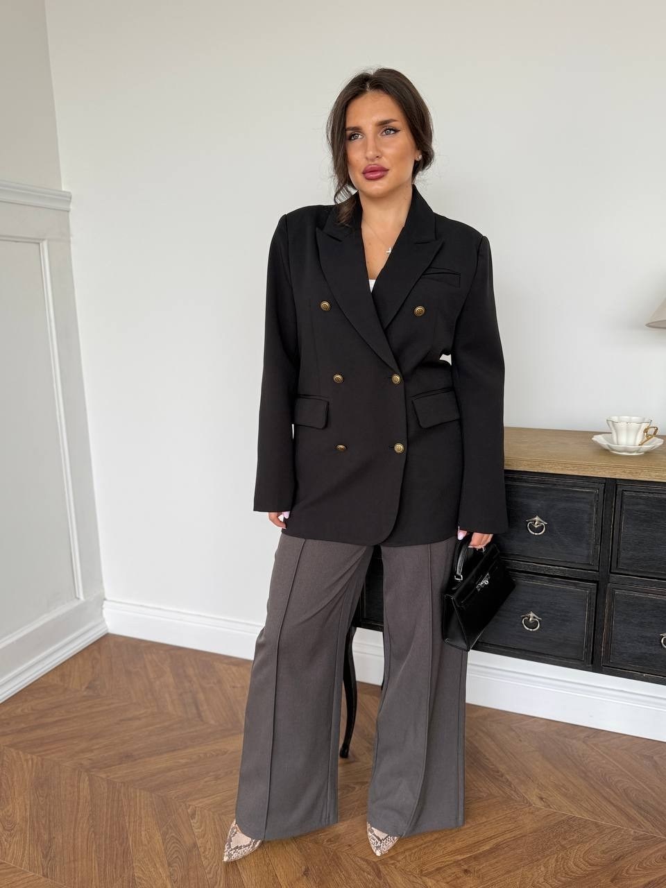 костюмы брючные,черный брючный костюм,костюм с брюками,жакет,классический брючный костюм