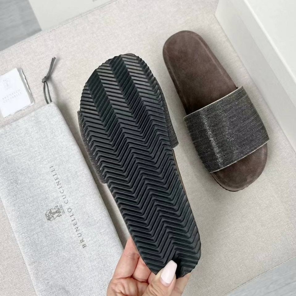 шлепанцы brunello cucinelli,,женские шлепанцы,замшевые шлепанцы brunello cucinelli,мюли brunello cucinelli