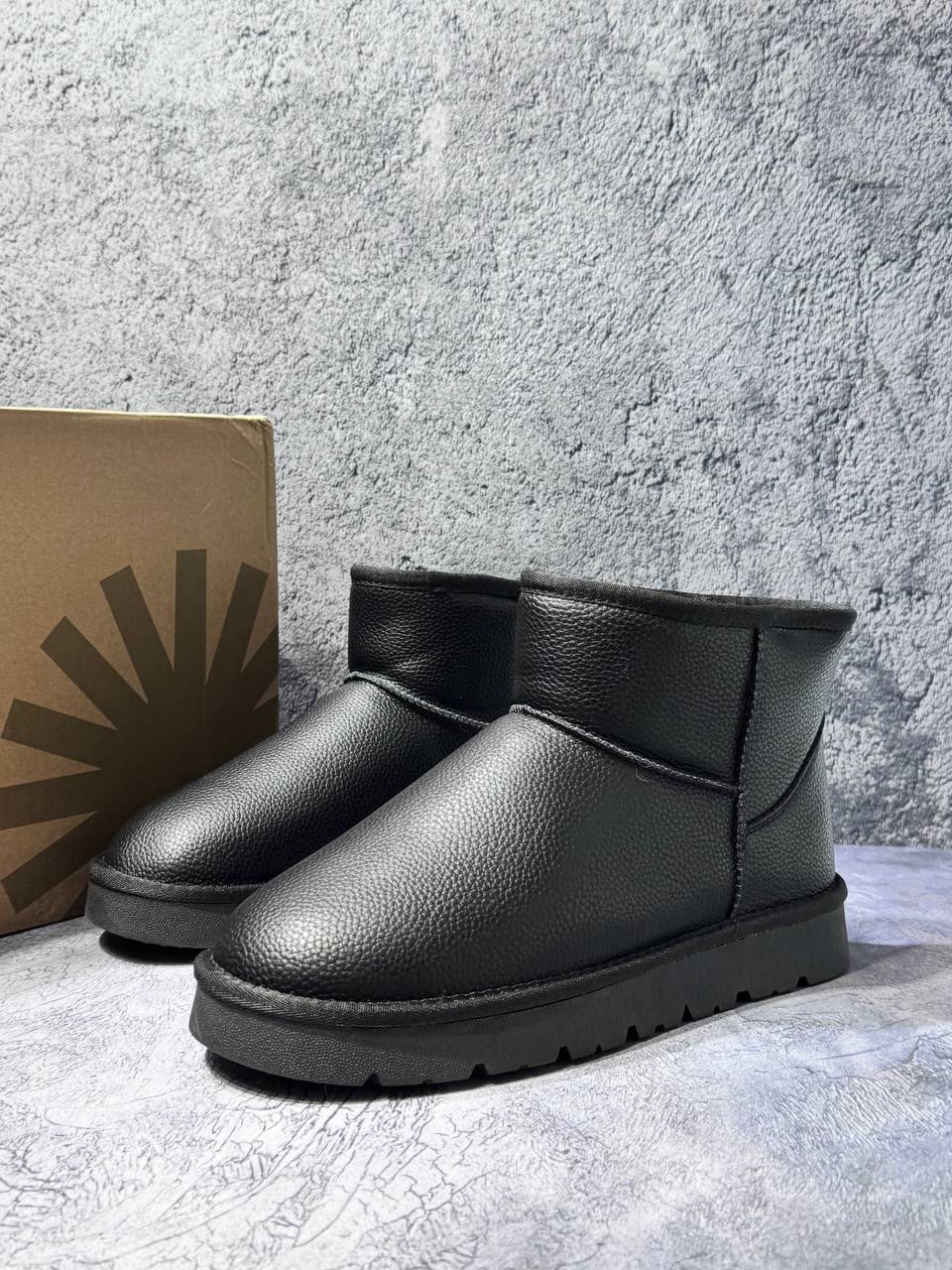 ugg mens classic mini leather black,мужские угги,graceland угги черные,зимний  мужской,угги мужские черные