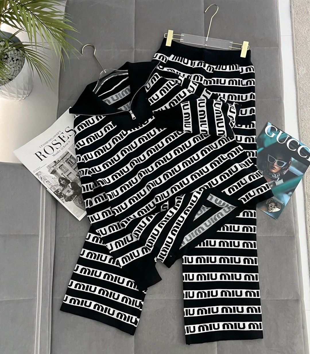 трикотажные костюмы,костюм fendi,костюм модный,костюм диор женский спортивный оригинал,женский трикотажный костюм