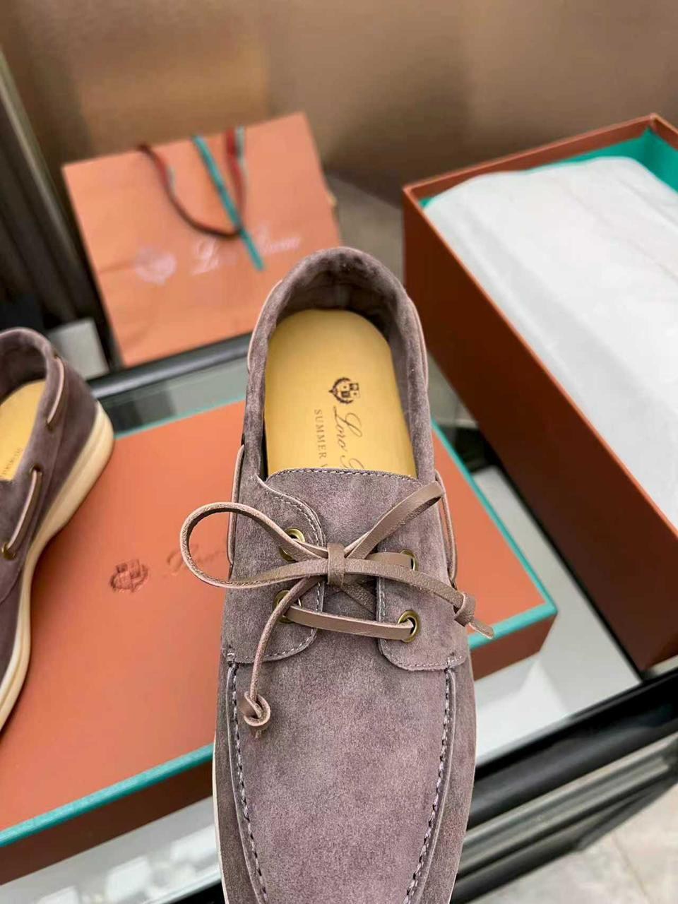 ,замшевые лоферы loro piana,loro piana лоферы,лоферы мужские loro piana,мокасины лоферы