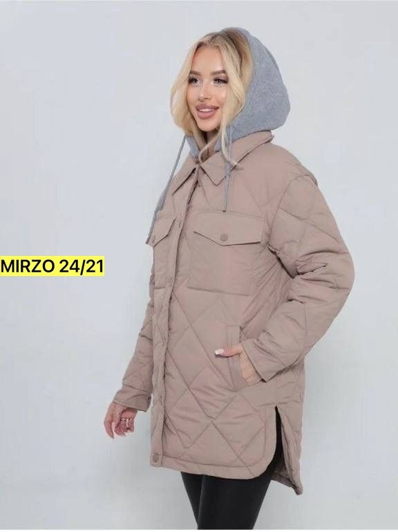 женская куртка демисезонная,куртка демисезонная стеганая с капюшоном,куртка женская,стеганая куртка женская бежевая,куртка женская демисезон
