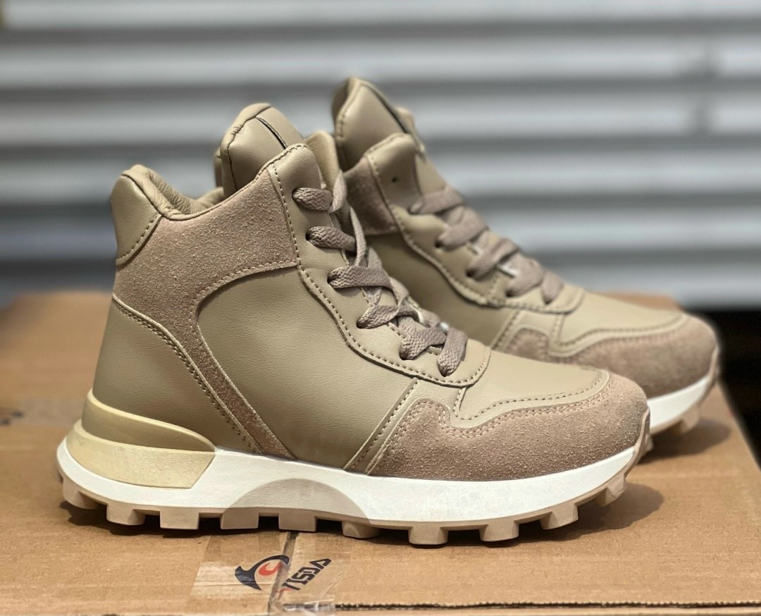 ,кроссовки женскиe, женская,теплые кроссовки,бежевые кроссовки