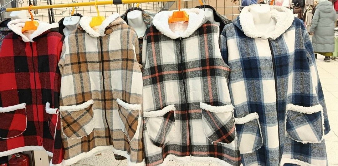 теплая рубашка,меховая жилет,кофта теплая,теплый жилет,жилет с капюшоном