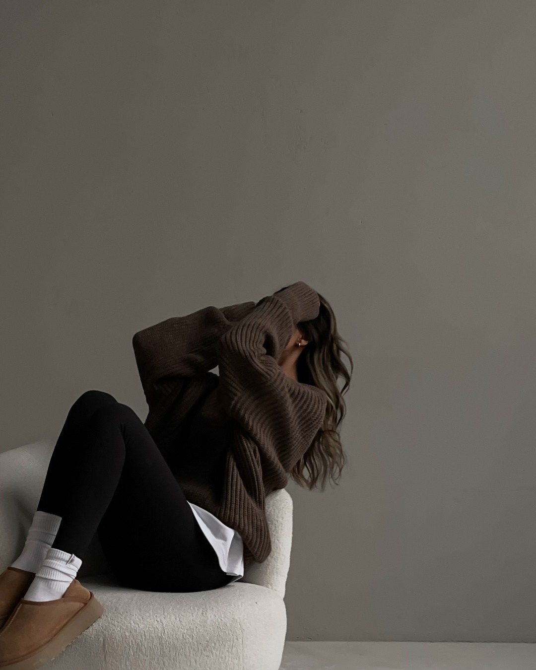 джемпер оверсайз,вязаный свитер оверсайз,модные свитера,женский свитер,вязаные джемпера