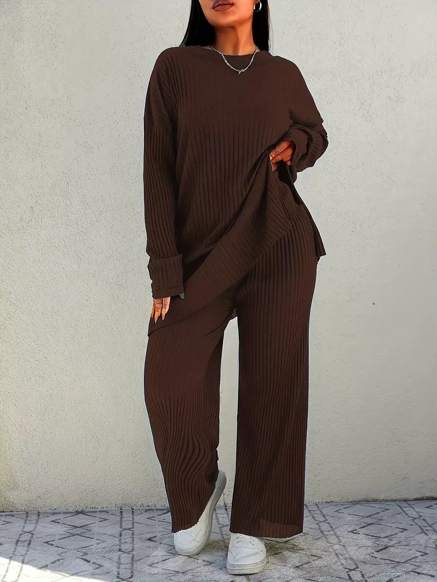 трикотажные костюмы,трикотажный брючный костюм лапша,костюм лапша с брюками,костюм лапша женский,костюм лапша женский зеленый