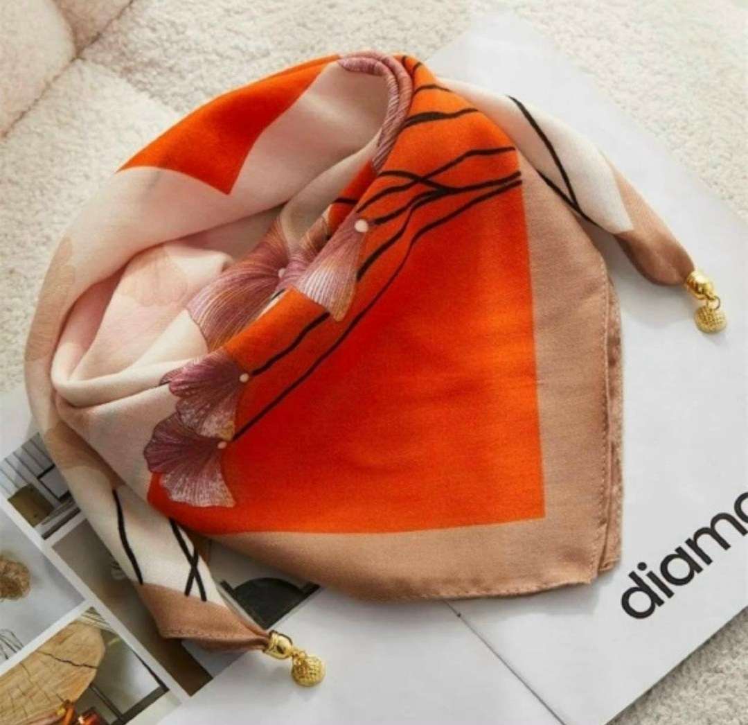 шелковый шарф,шелковые платки,женский шелковый шарф с принтом,шарфы и платки,шарф женские