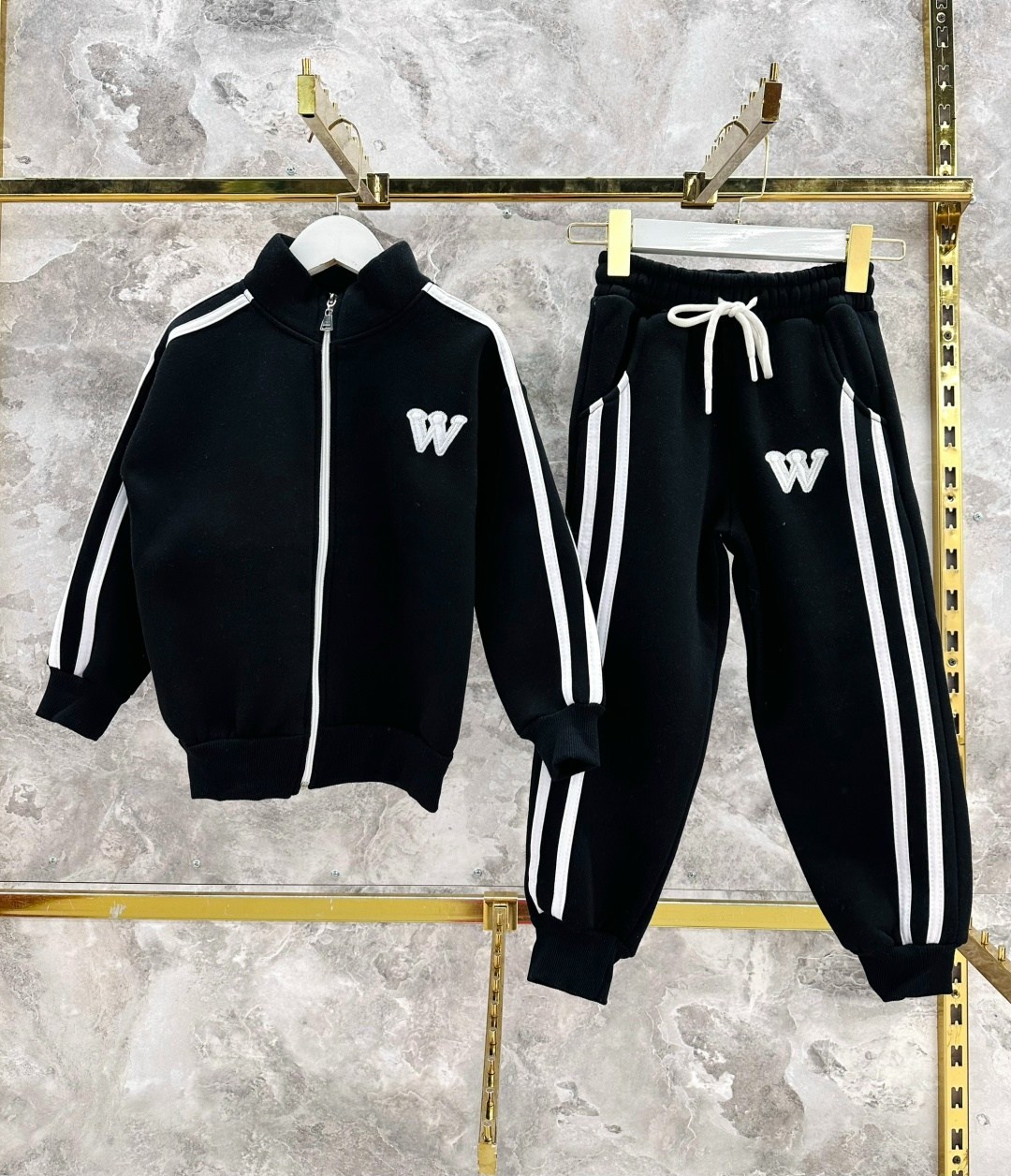 черный спортивный костюм для мальчика,спортивный костюм детский,cпортивный костюм для мальчика,детский спортивный костюм для мальчика,костюм спортивный детский из футера без начеса