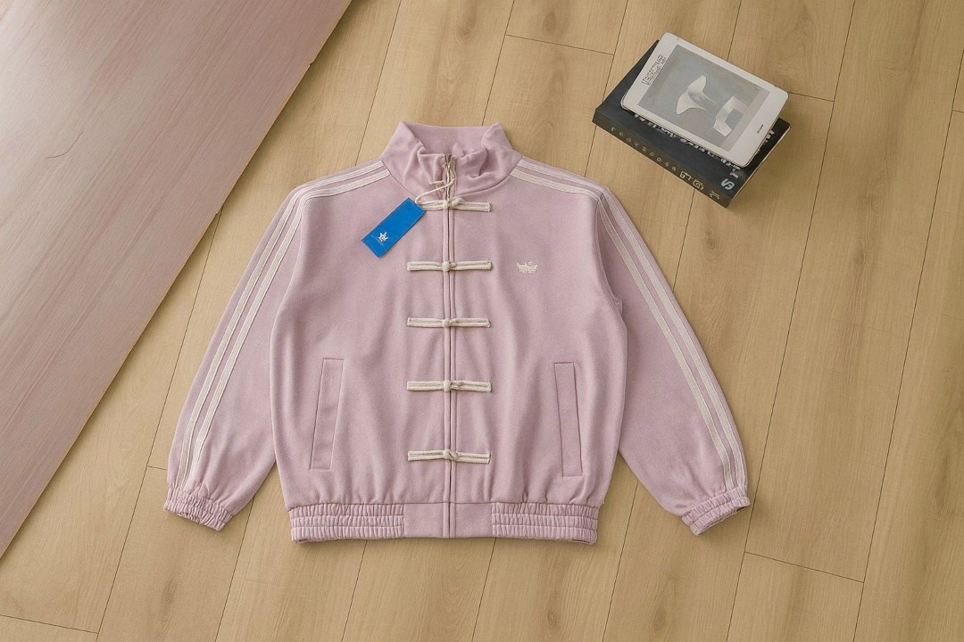 женская куртка бомбер,куртка бомбер adidas,куртка бомбер,спортивная куртка,куртка женская