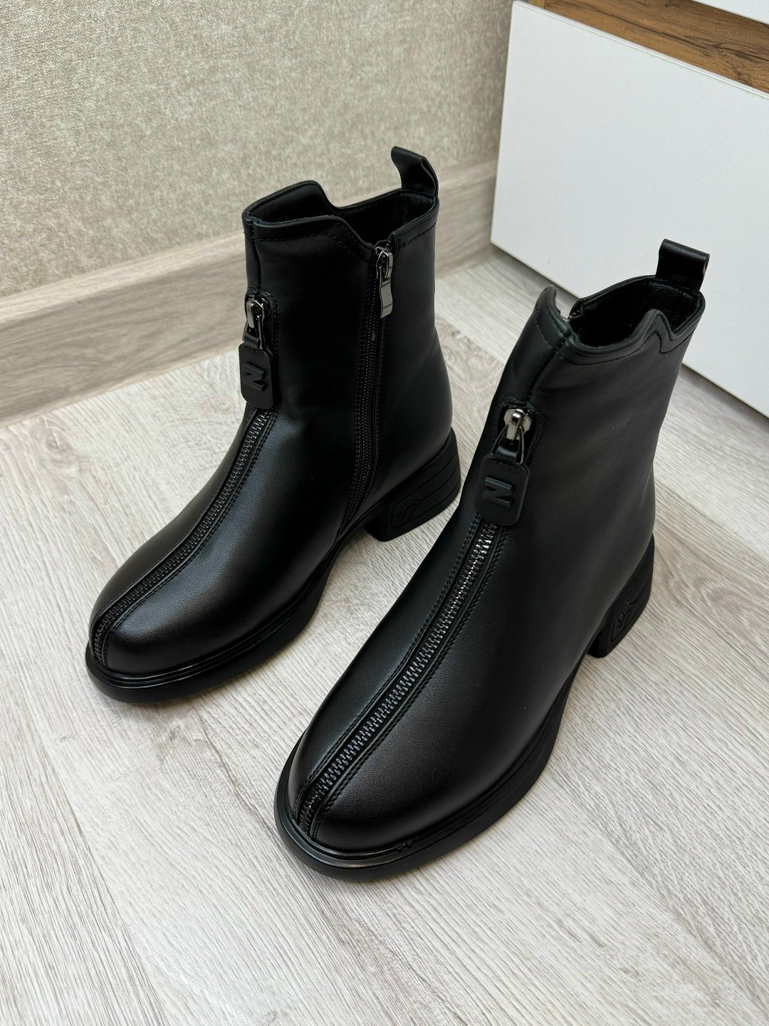 ,женские ботинки,ботинки с замком,ботинки женские демисезонные модные,женская