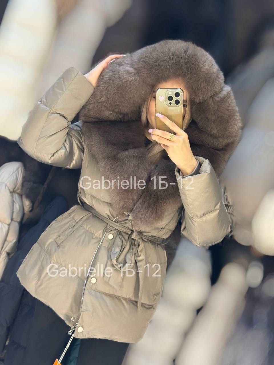 пуховики с натуральным мехом,стильные пуховики,пуховик с мехом,зимние куртки,куртка пуховик с натуральным мехом