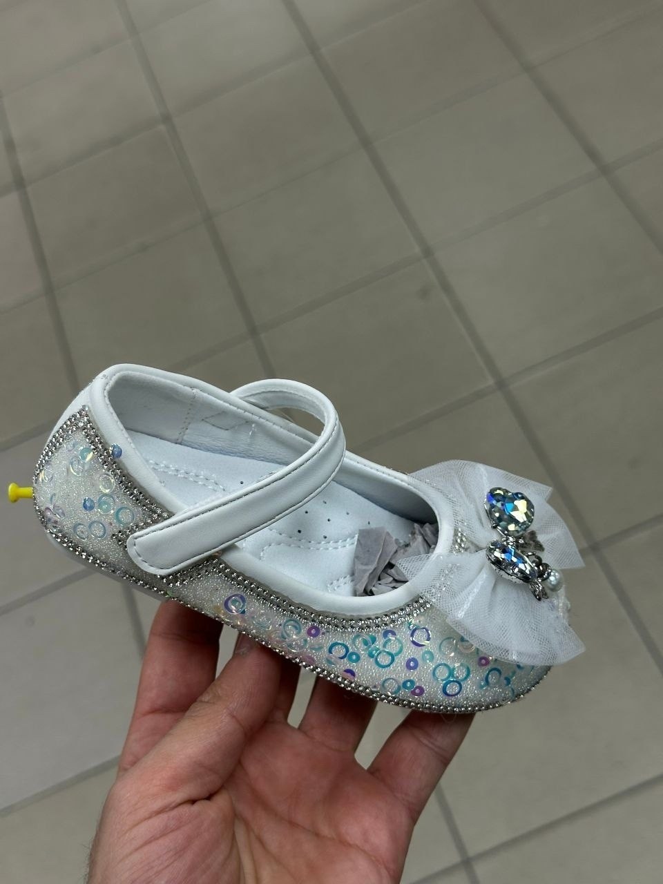 ,туфли нарядные для девочки,детские туфли для девочек,детские туфли,хрустальные туфли для девочки
