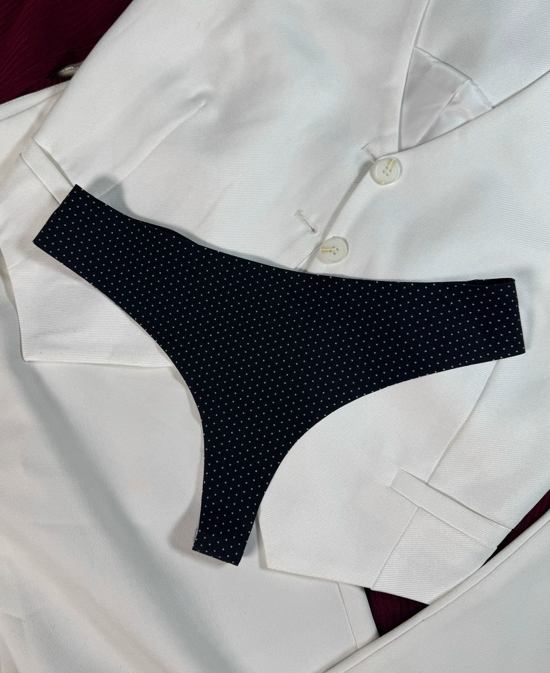 трусики стринги бесшовные женские.,стринги женские сексуальные,женские трусики стринги белые,нижнее белье женские стринги,бесшовные стринги женские