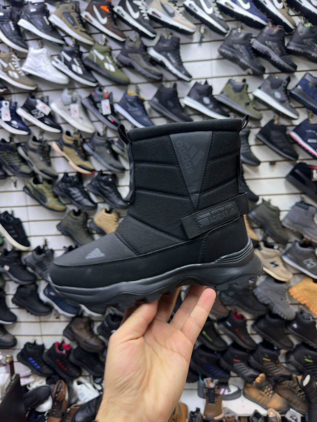 дутики adidas,adidas зимние дутики низкие,зимние сапоги adidas,сапоги adidas зимние (а548),дутики женские