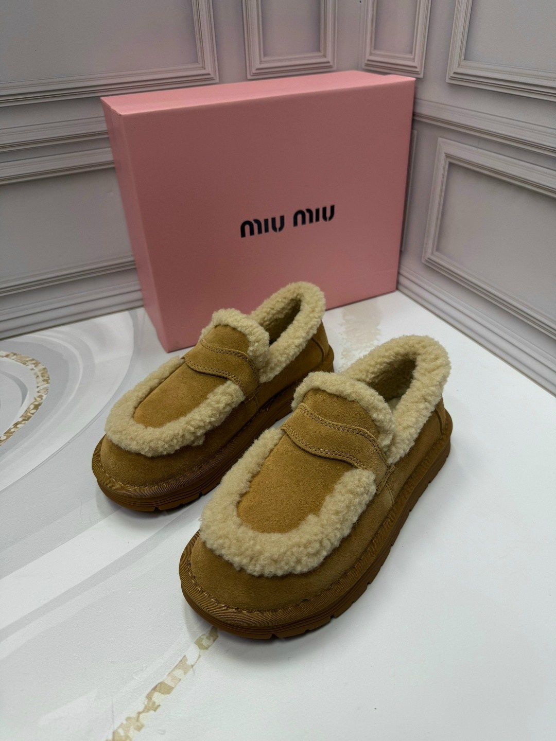 ,зимние кроссовки,зимняя женская ,женская ,кроссовки женские зимние