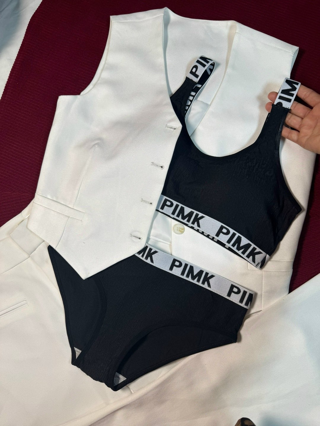 женский комплект нижнего белье,комплект нижнего белья,спортивное нижнее белье,женский спортивный бюстгальтер,топ женский спортивный