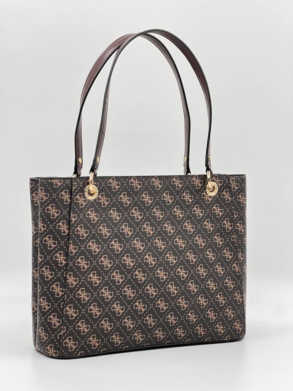 cумка guess,женская сумка guess,сумка тоут guess,сумка женская,guess сумка на плечо