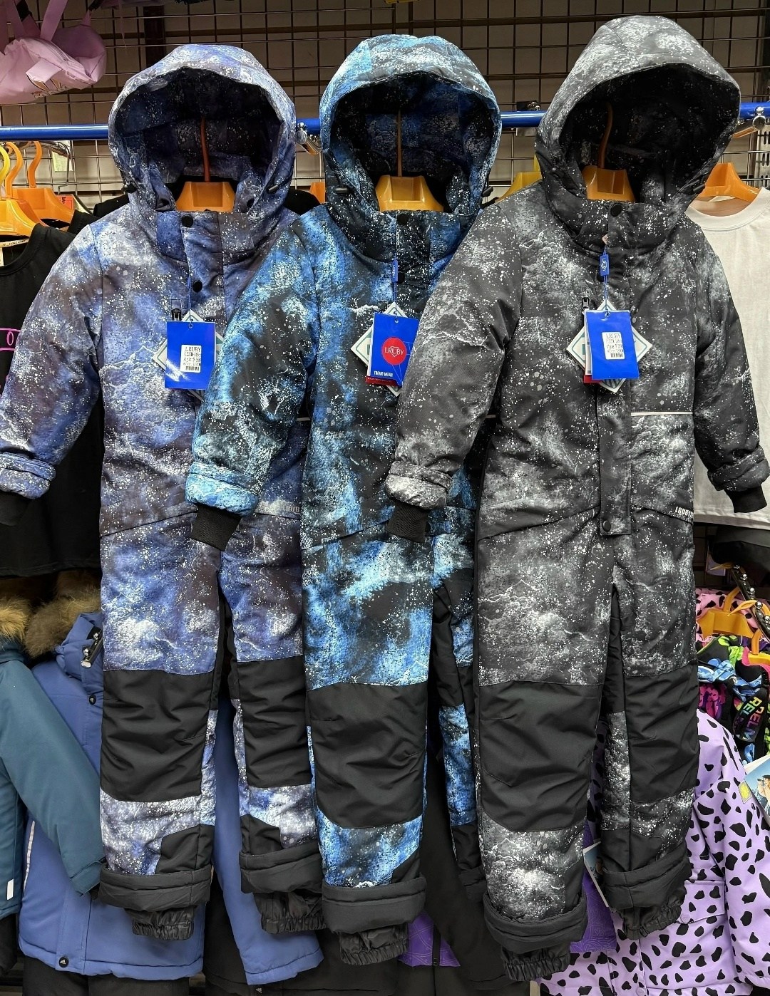 зимние комбинезоны для мальчиков,комбинезон зимний для мальчика из мембранной ткани,комбинезон зимний детский,зимний мембранный комбинезон,зимний комбинезон для