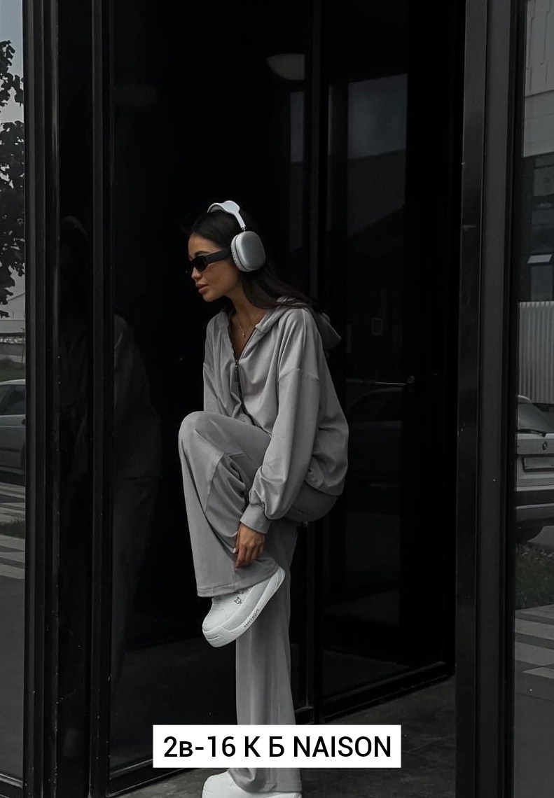 велюровые костюмы,костюм спортивный велюровый,костюмы спортивные женский,велюровый спортивный костюм женски,стильный спортивный костюм оверсайз