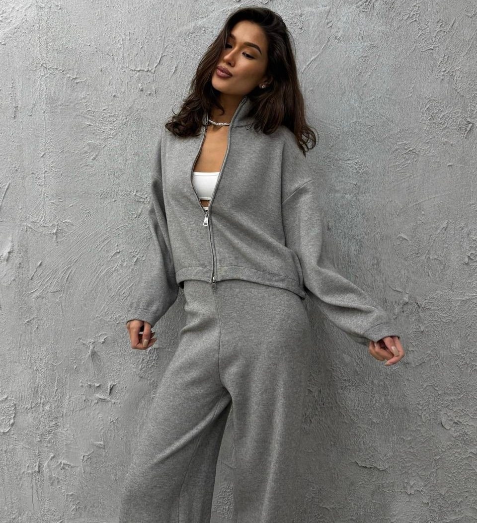 трикотажные костюмы,костюм женский на флисе,костюм на флисе,костюм с брюками,костюм черный